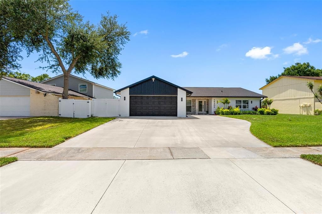 For Sale: $724,999 (4 beds, 4 baths, 2110 Square Feet)