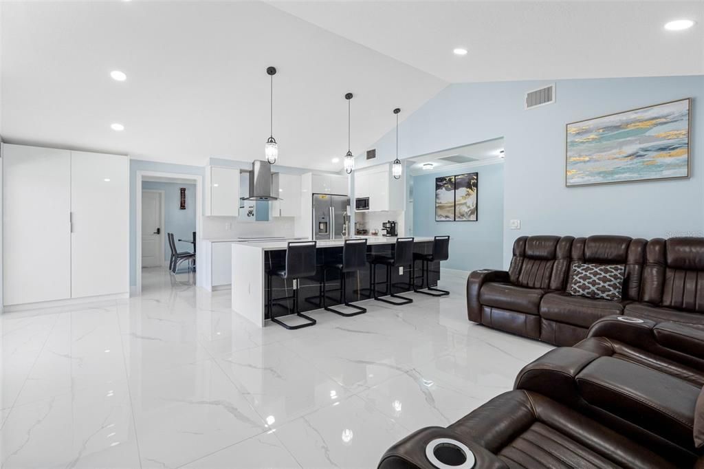 For Sale: $724,999 (4 beds, 4 baths, 2110 Square Feet)