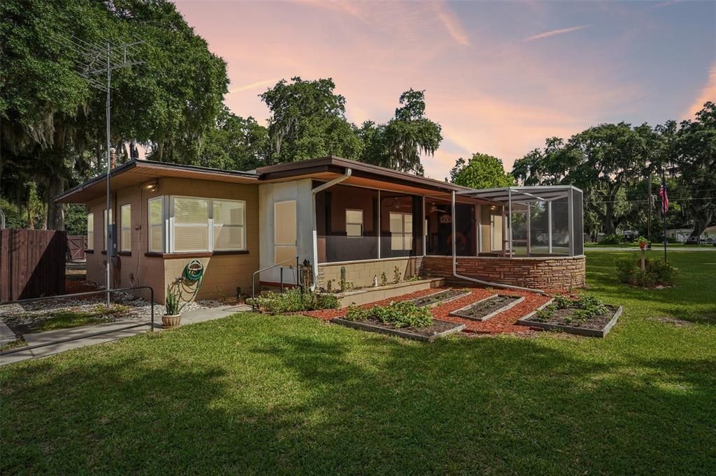 En Venta: $345,000 (3 camas, 2 baños, 1368 Pies cuadrados)