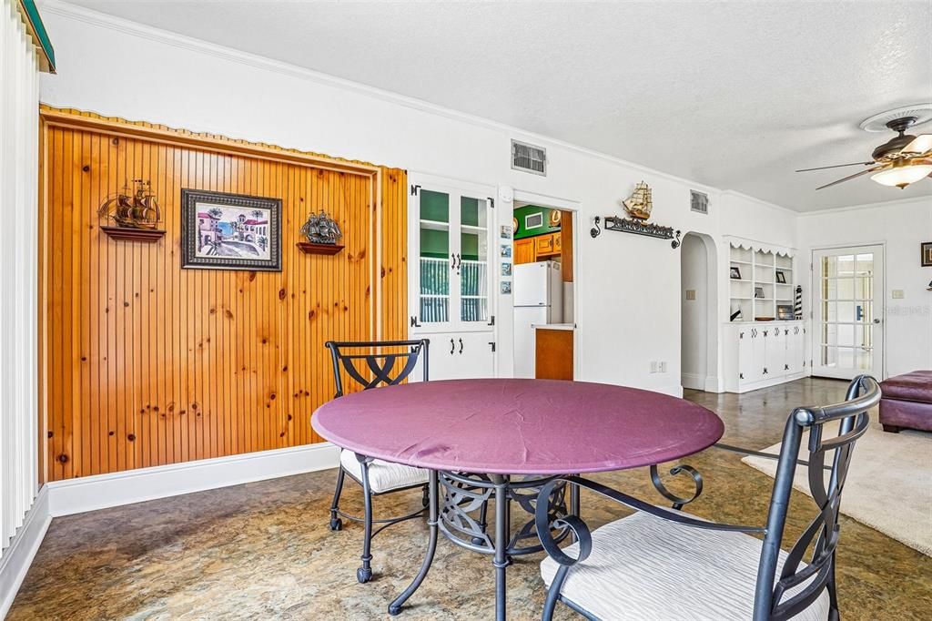 En Venta: $345,000 (3 camas, 2 baños, 1368 Pies cuadrados)