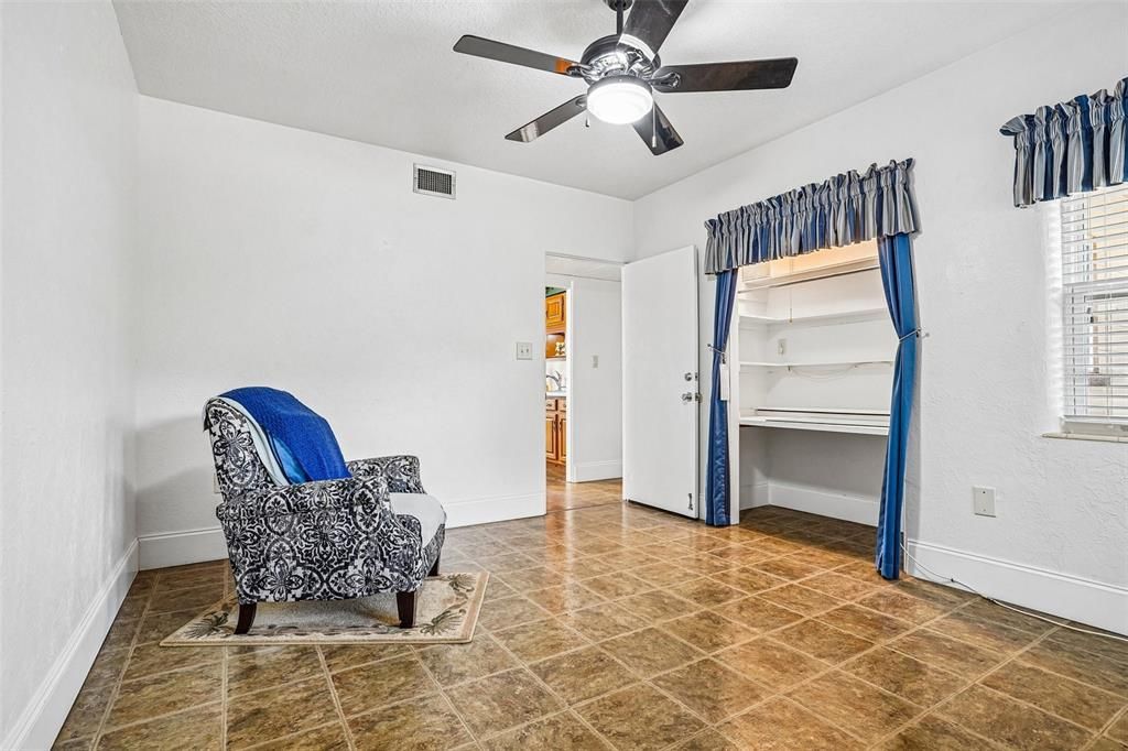 En Venta: $345,000 (3 camas, 2 baños, 1368 Pies cuadrados)