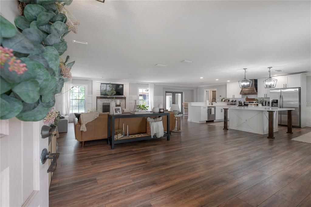 For Sale: $535,000 (3 beds, 2 baths, 1769 Square Feet)