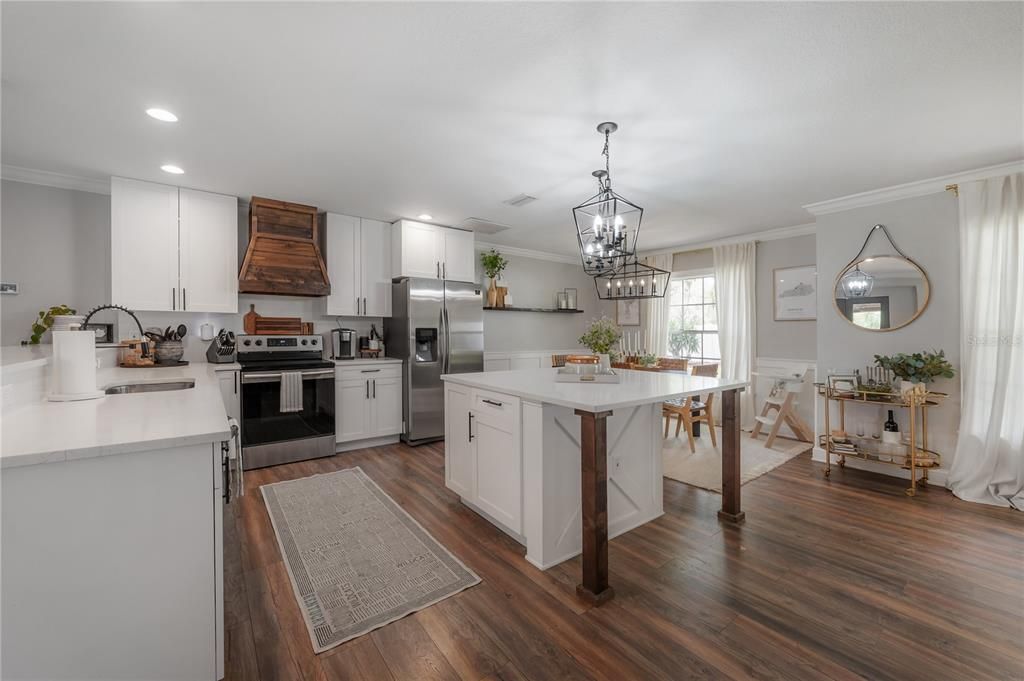 For Sale: $535,000 (3 beds, 2 baths, 1769 Square Feet)