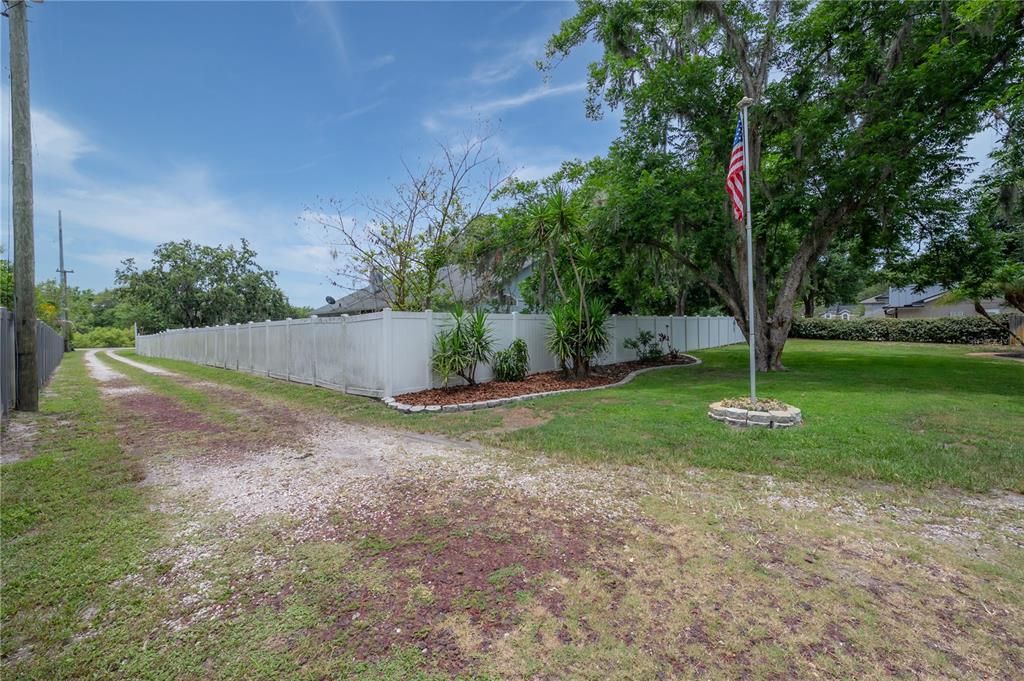 For Sale: $535,000 (3 beds, 2 baths, 1769 Square Feet)