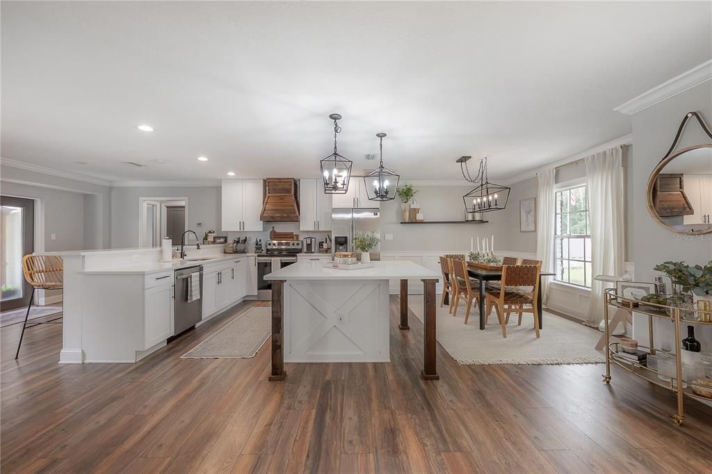 For Sale: $535,000 (3 beds, 2 baths, 1769 Square Feet)