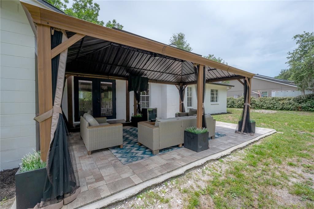 For Sale: $535,000 (3 beds, 2 baths, 1769 Square Feet)