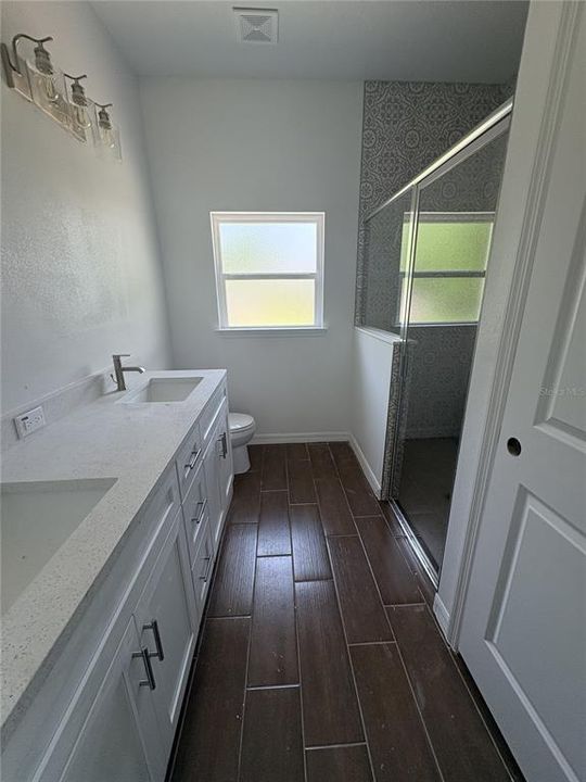 В аренду: $2,600 (3 спален, 5 ванн, 1537 Квадратных фут)