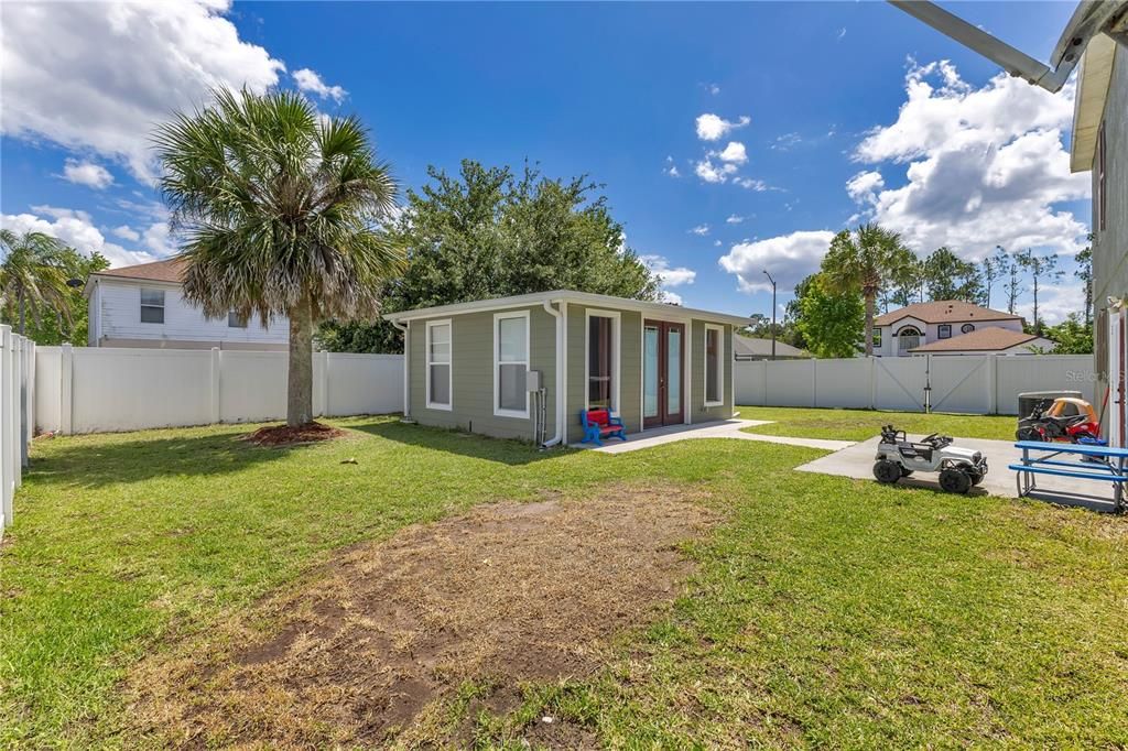 For Sale: $540,000 (5 beds, 2 baths, 3324 Square Feet)