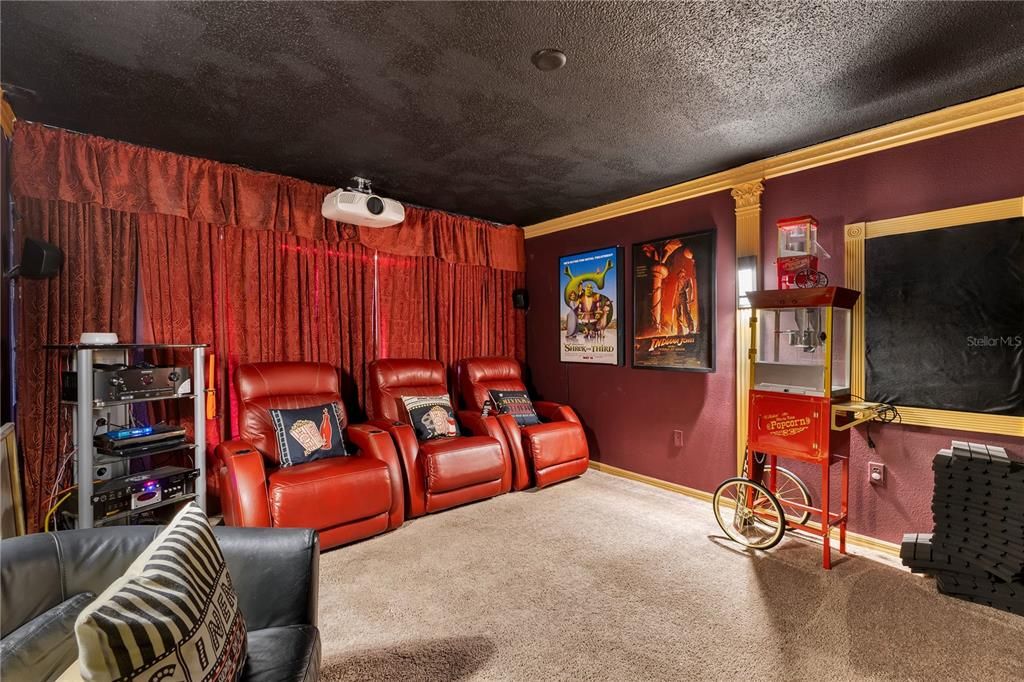 For Sale: $540,000 (5 beds, 2 baths, 3324 Square Feet)