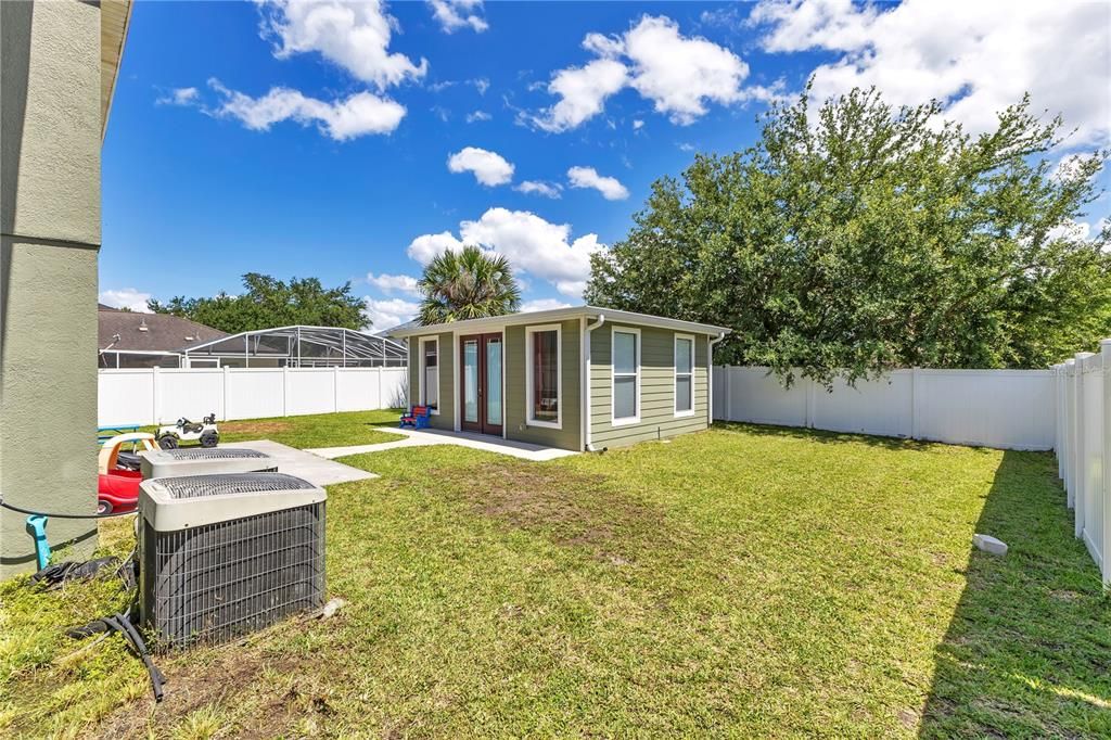 For Sale: $540,000 (5 beds, 2 baths, 3324 Square Feet)