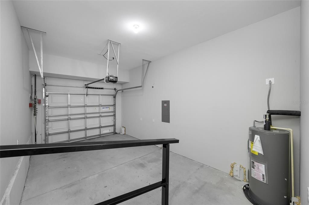 For Rent: $2,675 (2 beds, 2 baths, 1752 Square Feet)