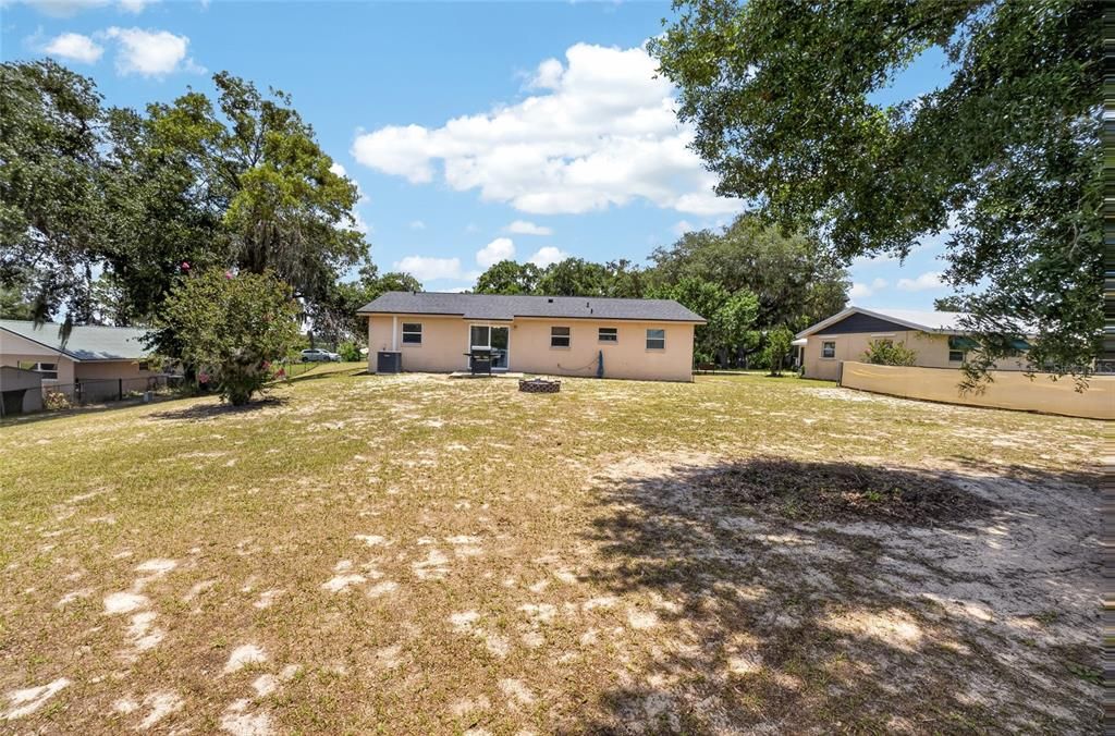 For Sale: $290,000 (4 beds, 2 baths, 1336 Square Feet)