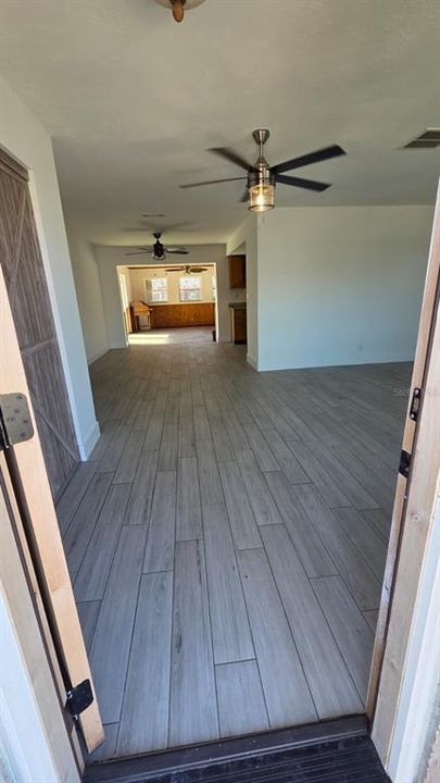 For Rent: $2,350 (3 beds, 2 baths, 1622 Square Feet)