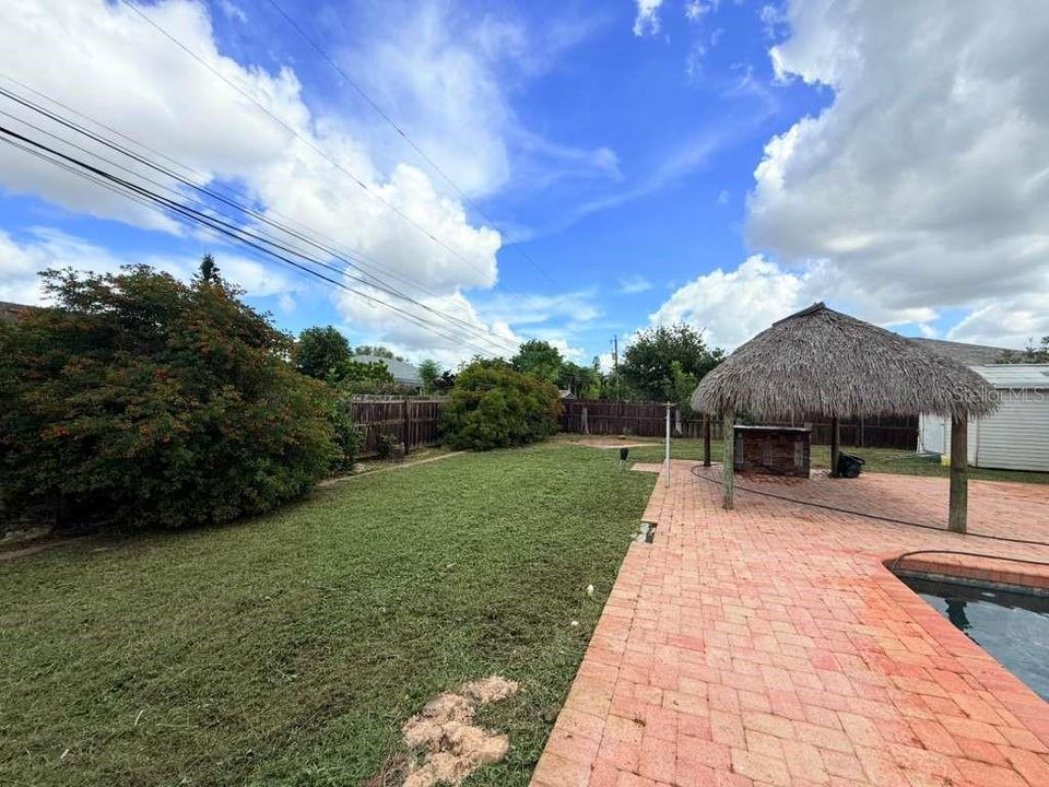 For Rent: $2,350 (3 beds, 2 baths, 1622 Square Feet)