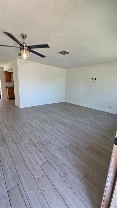 For Rent: $2,350 (3 beds, 2 baths, 1622 Square Feet)