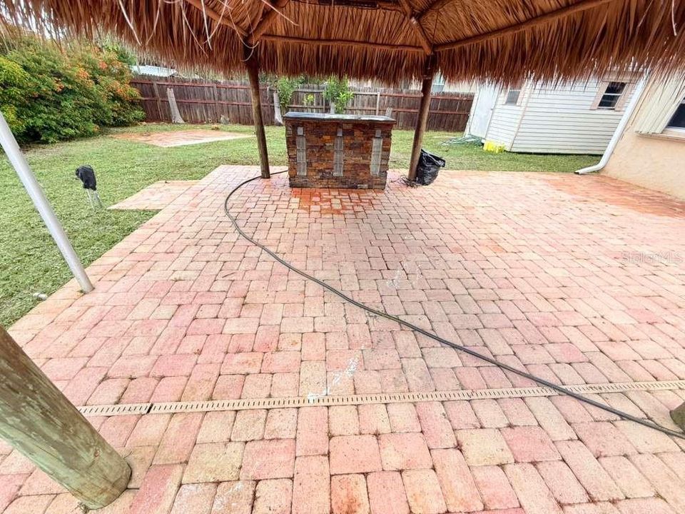 For Rent: $2,350 (3 beds, 2 baths, 1622 Square Feet)