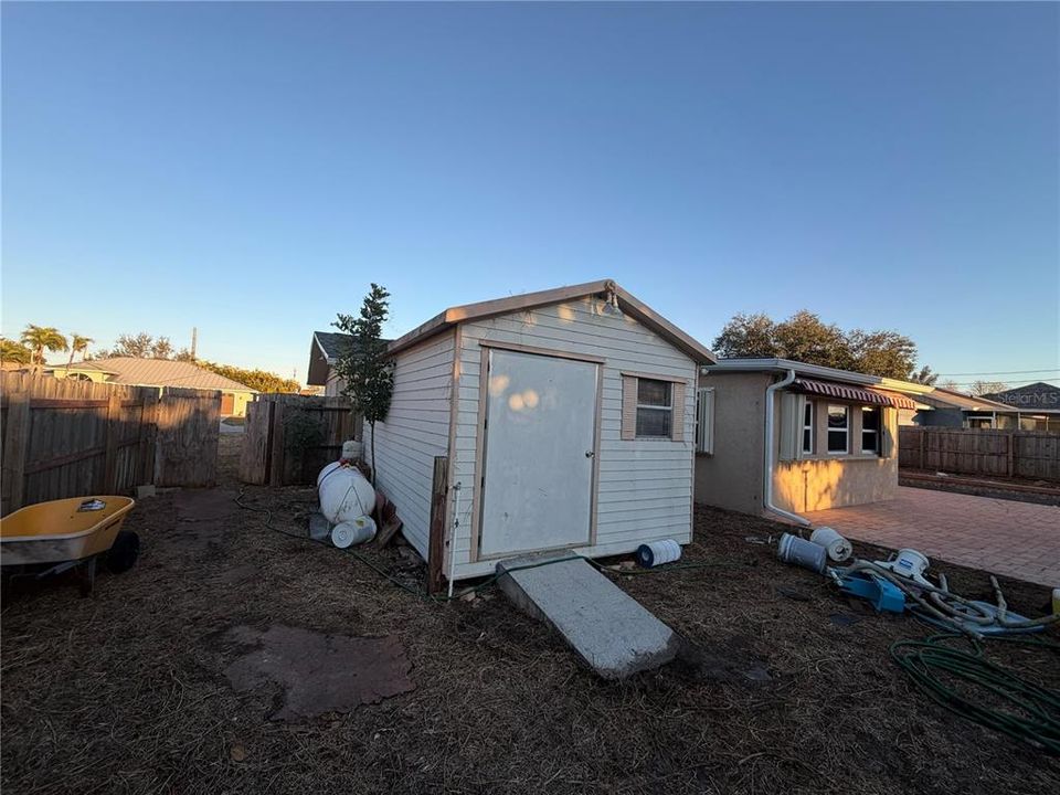 For Rent: $2,350 (3 beds, 2 baths, 1622 Square Feet)