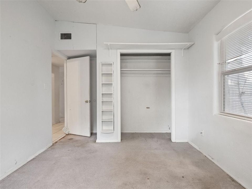 For Sale: $250,000 (3 beds, 2 baths, 1384 Square Feet)