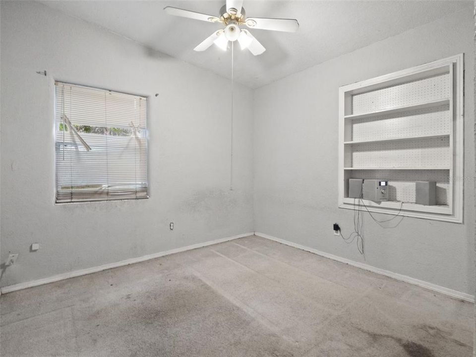 For Sale: $250,000 (3 beds, 2 baths, 1384 Square Feet)