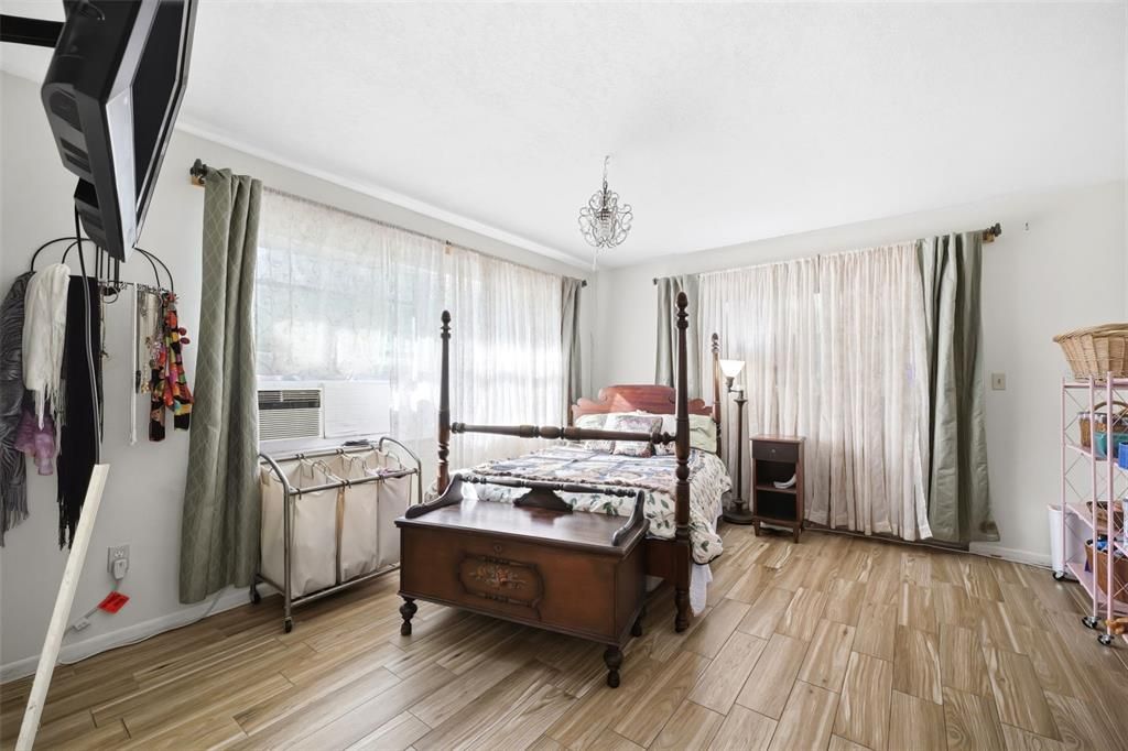 На продажу: $524,900 (2 спален, 2 ванн, 1779 Квадратных фут)