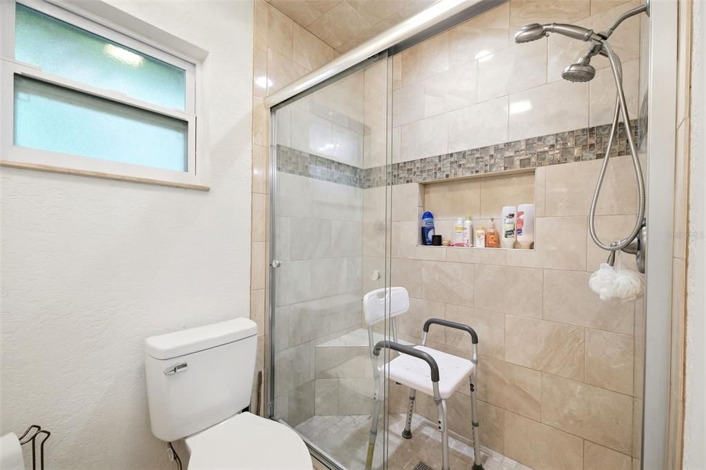На продажу: $524,900 (2 спален, 2 ванн, 1779 Квадратных фут)