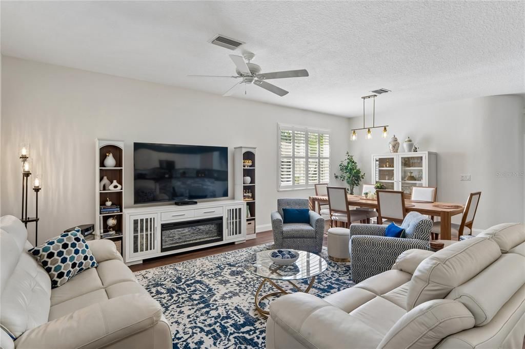 For Sale: $374,900 (3 beds, 2 baths, 2045 Square Feet)