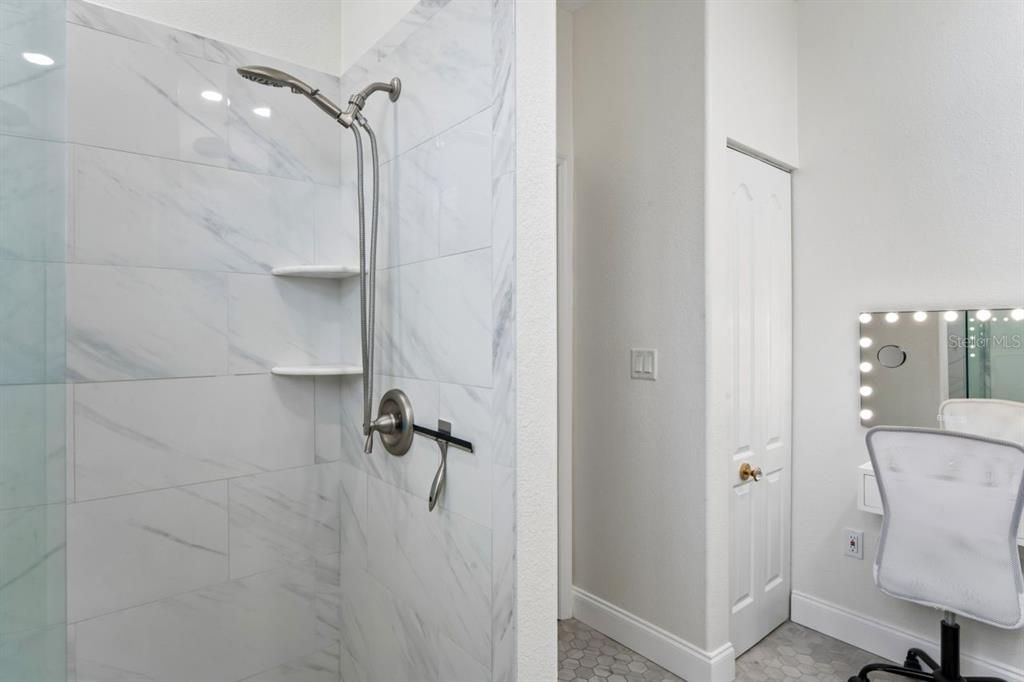 For Sale: $374,900 (3 beds, 2 baths, 2045 Square Feet)