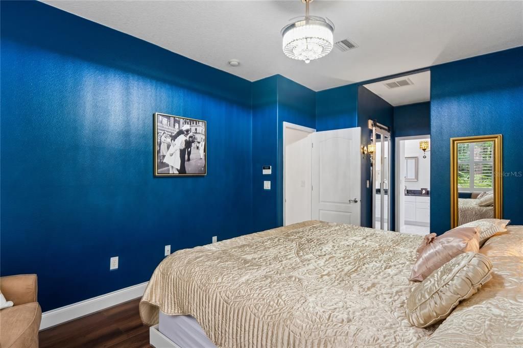 For Sale: $374,900 (3 beds, 2 baths, 2045 Square Feet)