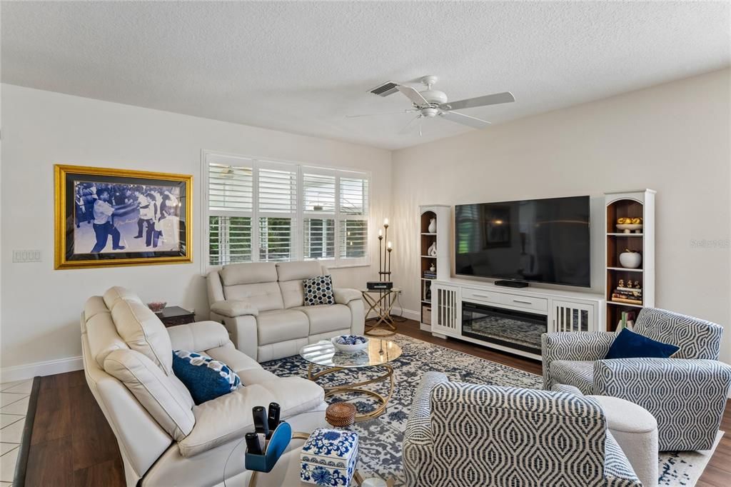 For Sale: $374,900 (3 beds, 2 baths, 2045 Square Feet)