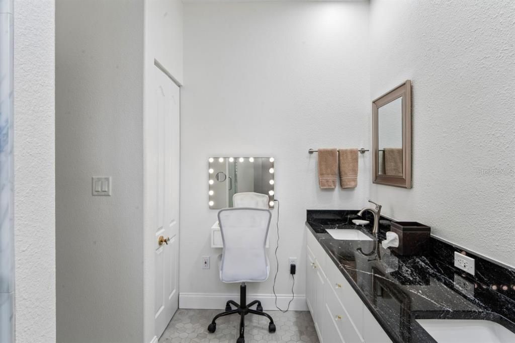 For Sale: $374,900 (3 beds, 2 baths, 2045 Square Feet)
