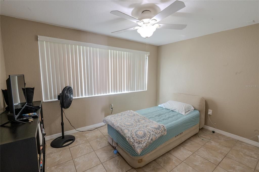 For Sale: $285,000 (2 beds, 2 baths, 1634 Square Feet)