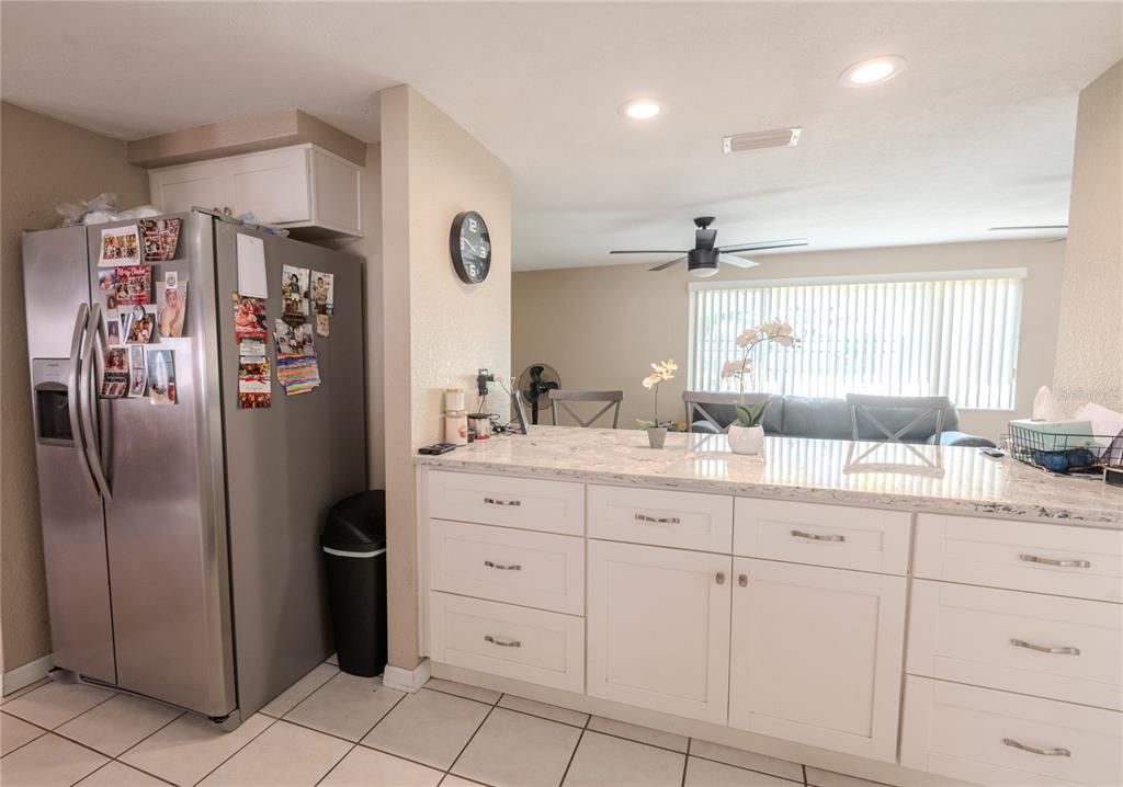 For Sale: $285,000 (2 beds, 2 baths, 1634 Square Feet)