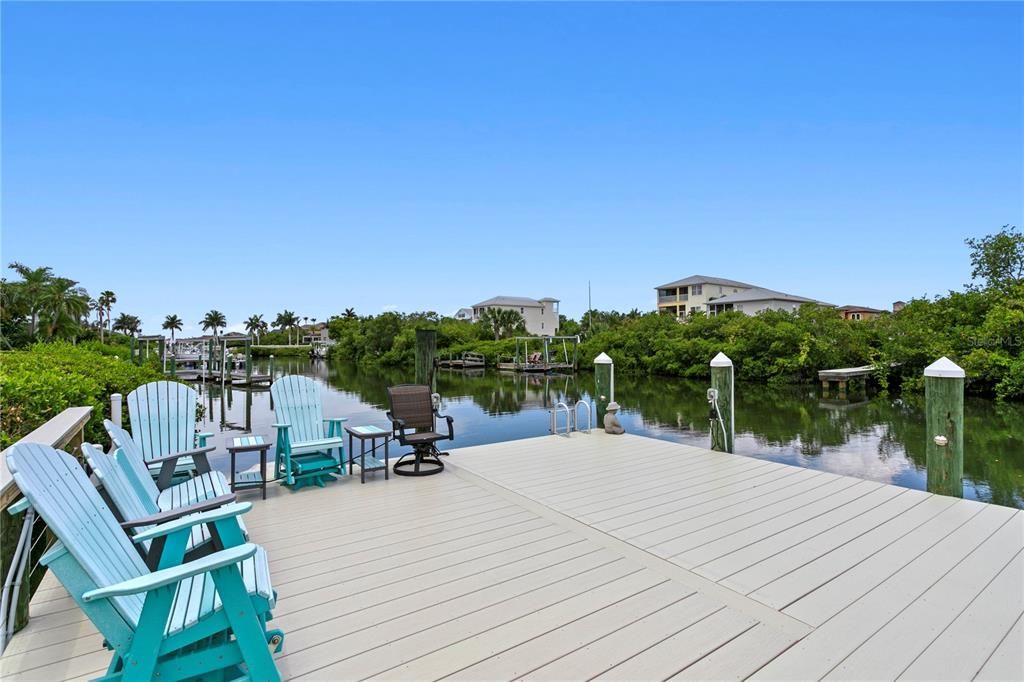 For Sale: $1,990,000 (4 beds, 4 baths, 5317 Square Feet)