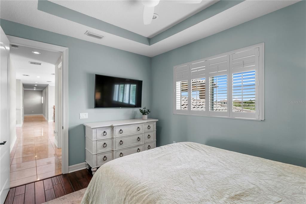 For Sale: $1,990,000 (4 beds, 4 baths, 5317 Square Feet)