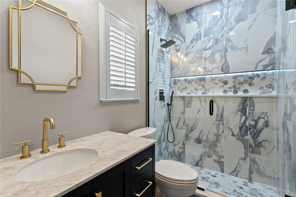 For Sale: $1,990,000 (4 beds, 4 baths, 5317 Square Feet)