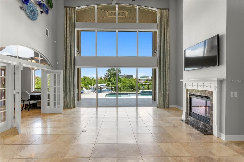 For Sale: $1,990,000 (4 beds, 4 baths, 5317 Square Feet)