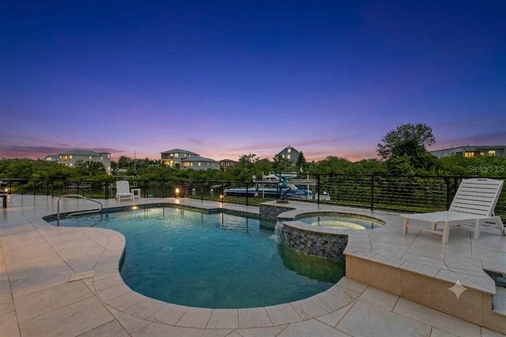 For Sale: $1,990,000 (4 beds, 4 baths, 5317 Square Feet)