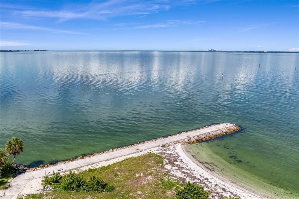 For Sale: $1,990,000 (4 beds, 4 baths, 5317 Square Feet)