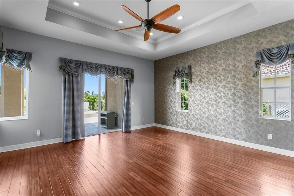 For Sale: $1,990,000 (4 beds, 4 baths, 5317 Square Feet)