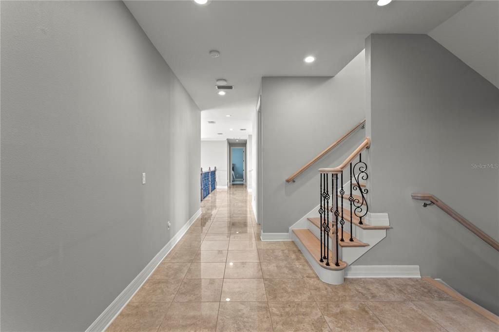 For Sale: $1,990,000 (4 beds, 4 baths, 5317 Square Feet)