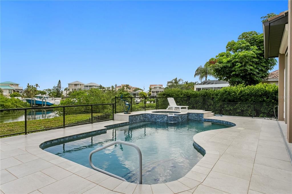 For Sale: $1,990,000 (4 beds, 4 baths, 5317 Square Feet)
