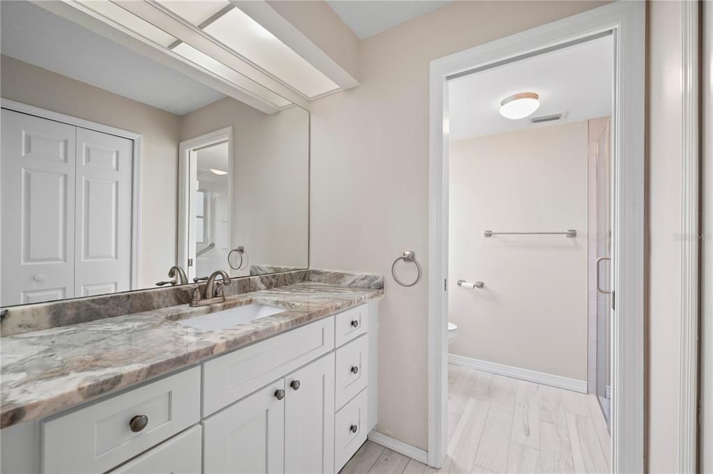 For Sale: $149,900 (2 beds, 2 baths, 1132 Square Feet)