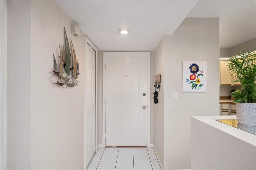 For Sale: $149,900 (2 beds, 2 baths, 1132 Square Feet)