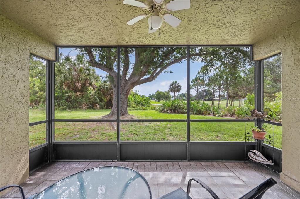 For Sale: $149,900 (2 beds, 2 baths, 1132 Square Feet)