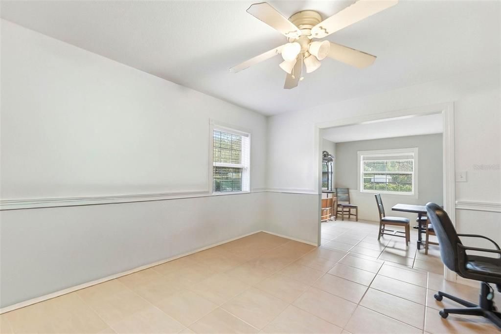 For Sale: $585,000 (4 beds, 4 baths, 4312 Square Feet)