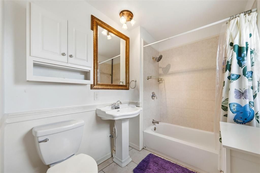 For Sale: $585,000 (4 beds, 4 baths, 4312 Square Feet)