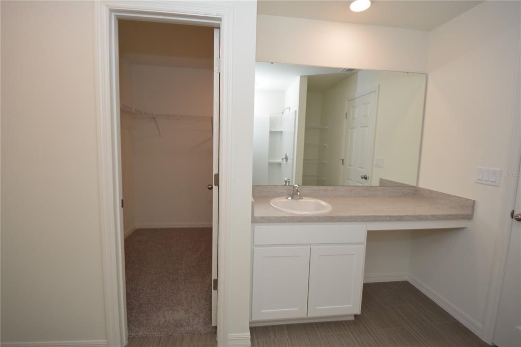 For Rent: $2,300 (4 beds, 2 baths, 1806 Square Feet)