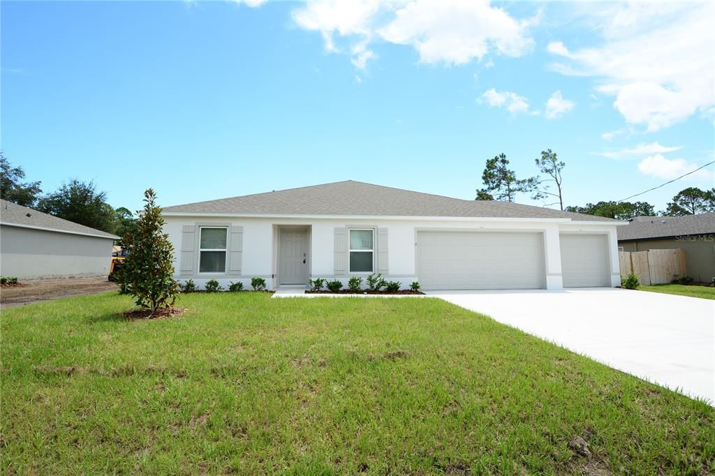 For Rent: $2,300 (4 beds, 2 baths, 1806 Square Feet)