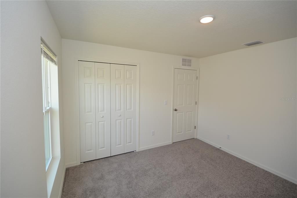 For Rent: $2,300 (4 beds, 2 baths, 1806 Square Feet)