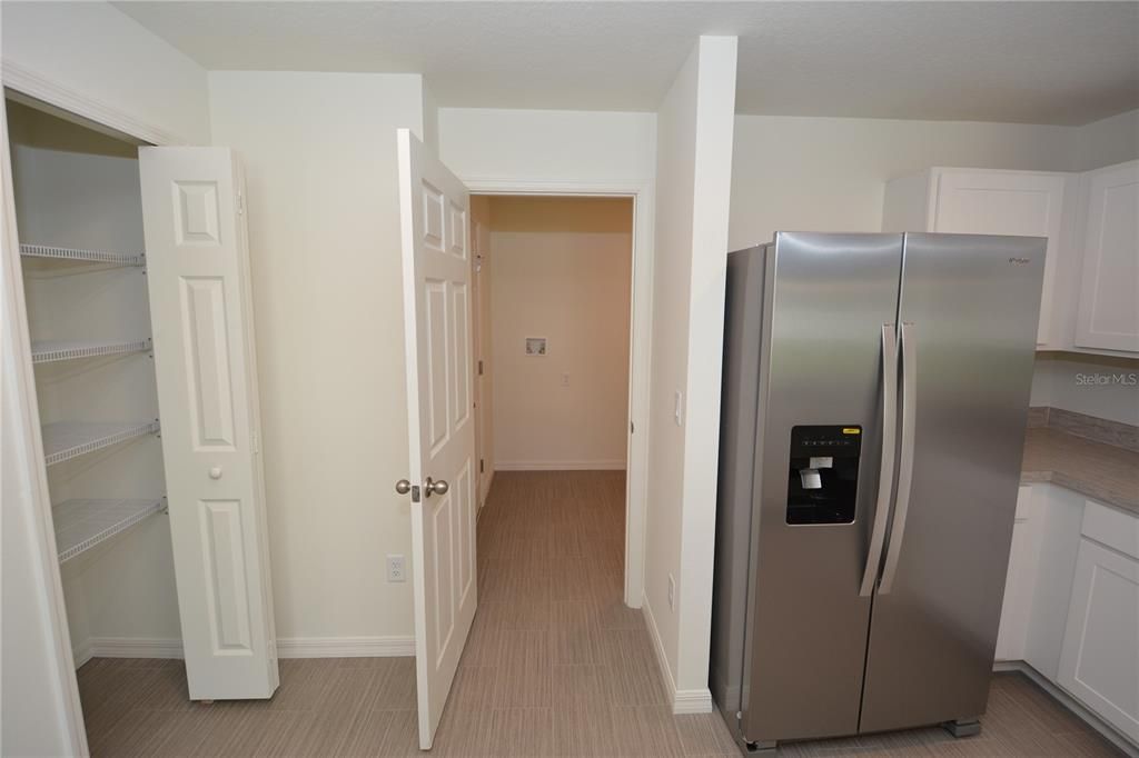 For Rent: $2,300 (4 beds, 2 baths, 1806 Square Feet)